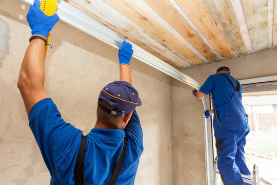 ali Pros Garage Door providing new garage door installation in Fontana California